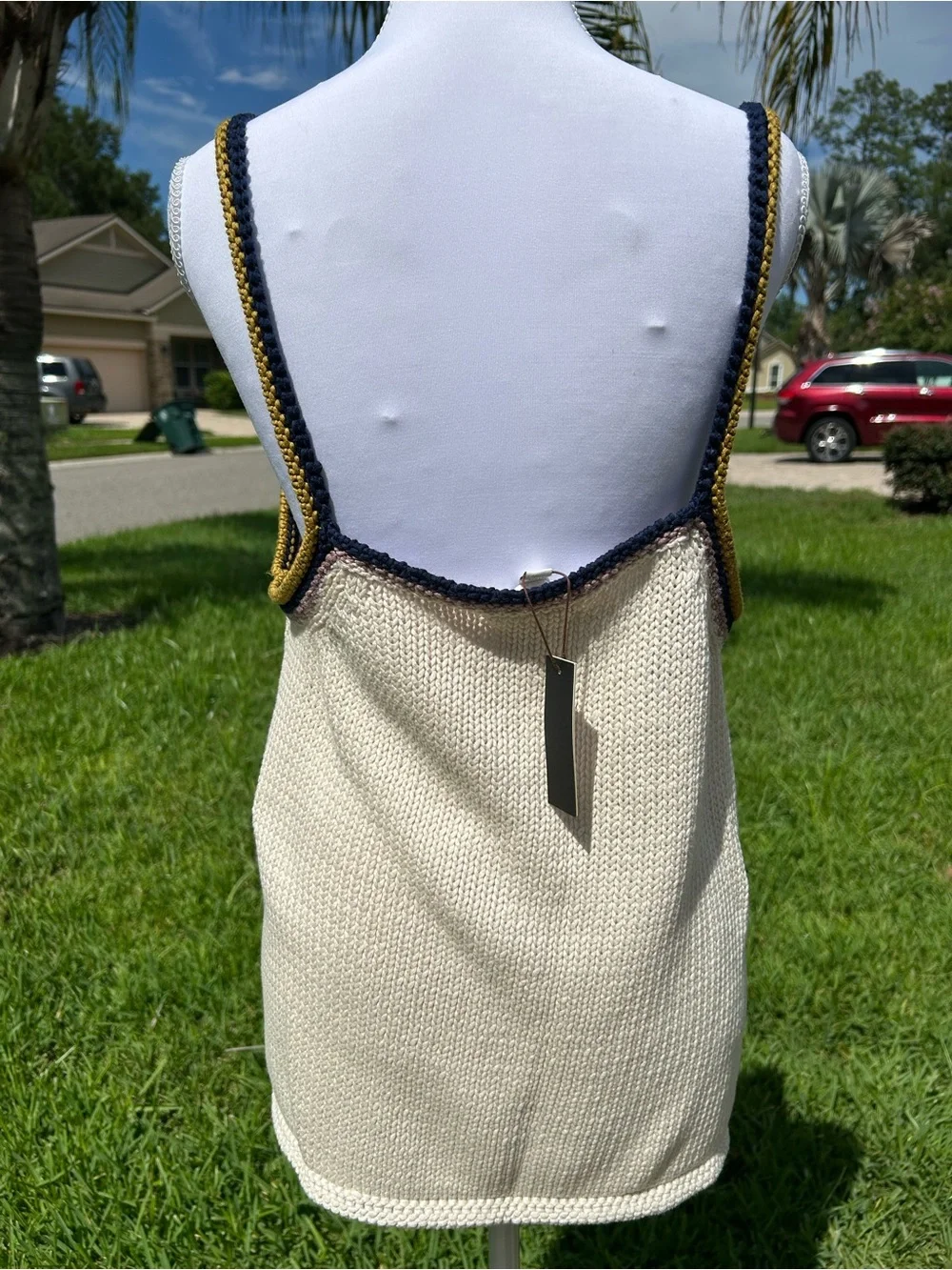NWT🌷Banana Republic Cream Knit V-Neck Cami with Navy, Lavender & Mustard Trim